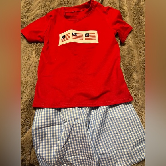 Flag shirt and Blue Checkered Kids' Shorts - Picture 1 of 2